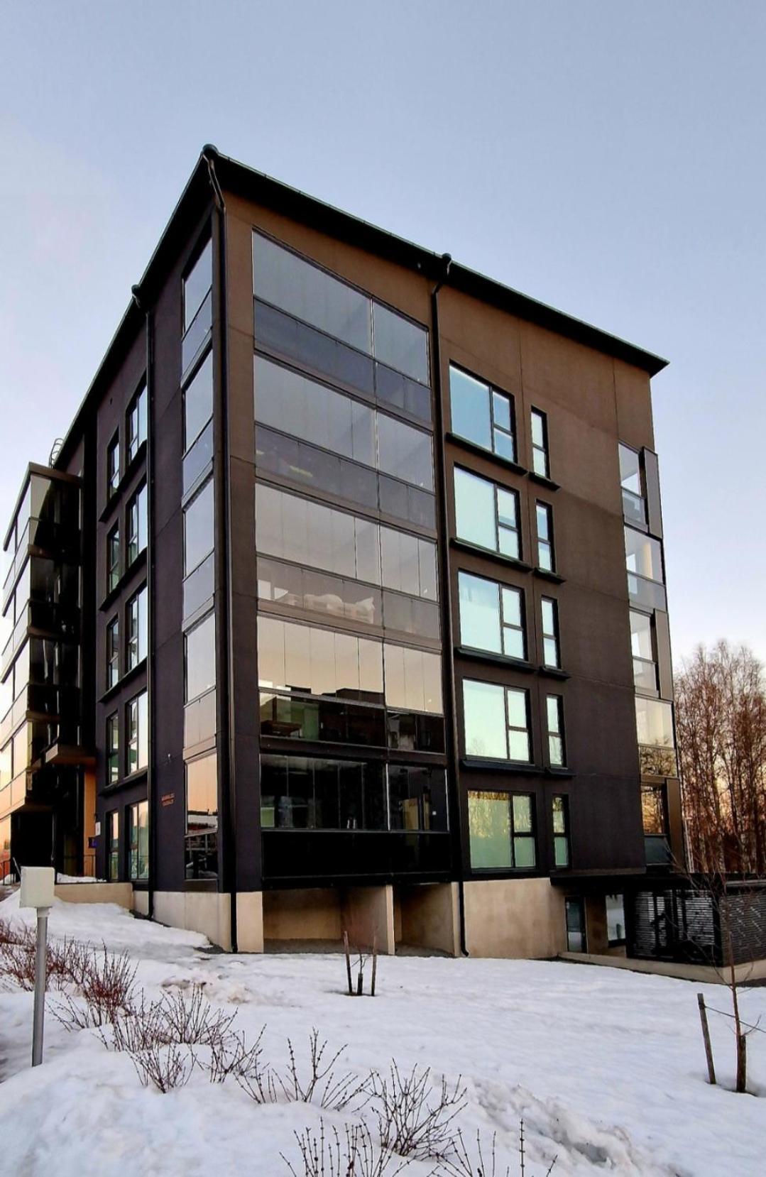 Modern Apartment Near Tampereen Messukeskus, With Own Private And Free Parking 외부 사진