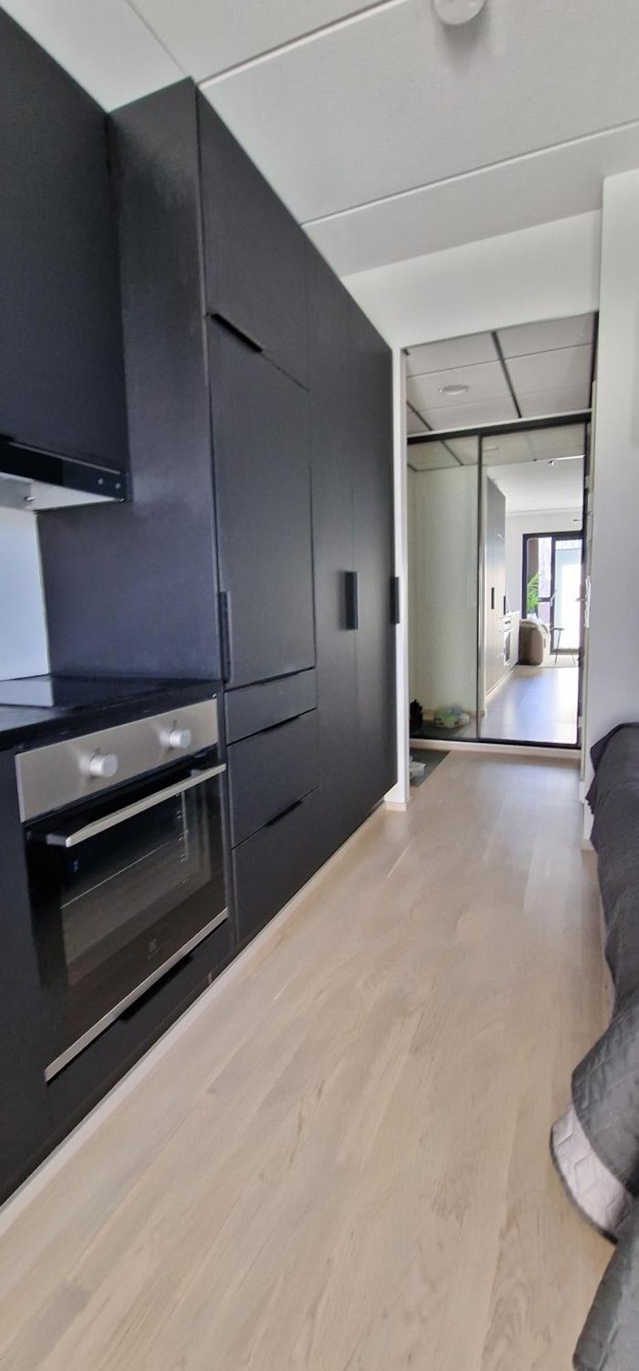 Modern Apartment Near Tampereen Messukeskus, With Own Private And Free Parking 외부 사진